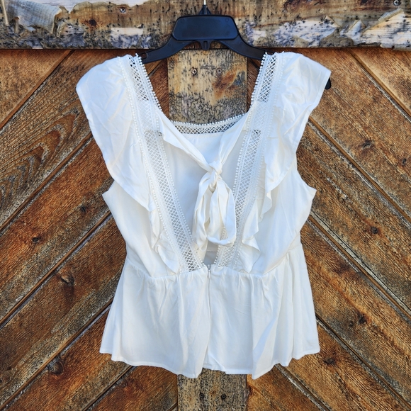 NWT Francesca's Collection Jun & Ivy Lace Ruffle Crochet Blouse Top - Picture 2 of 8